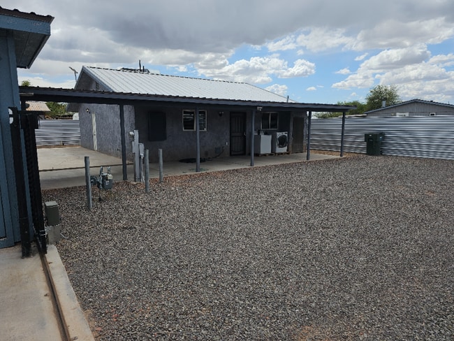 Foto del edificio - 20820-20n35 N 35th Ave