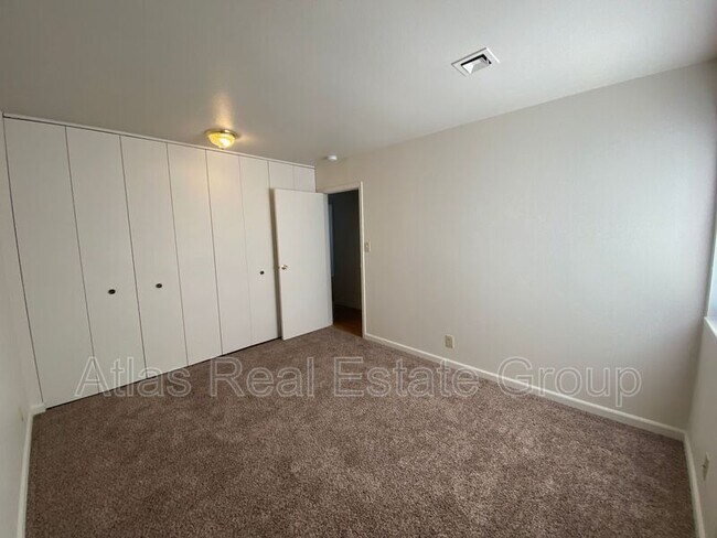 Building Photo - 6370 Monaco St