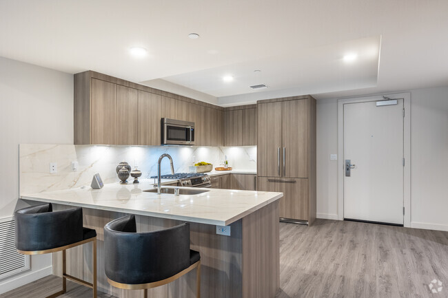 2 BR Kitchen - ZEN Hollywood