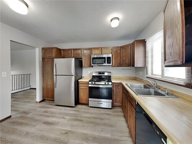 Foto del edificio - 3401 75th Ave N