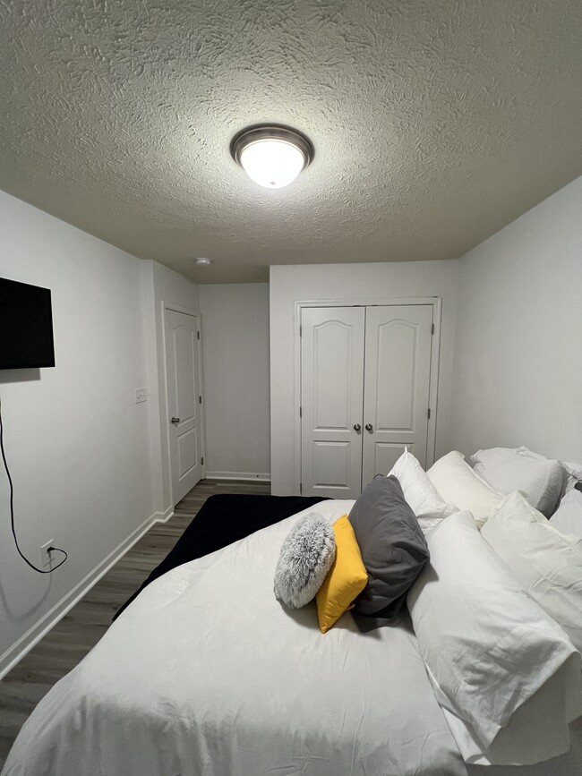 Bedroom 2: $470/month - 122 Auburn Dr