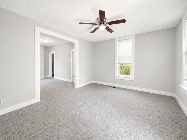 Foto del edificio - Spacious 3 Bedroom House