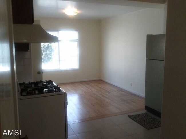 Foto del edificio - 2 br, 1 bath House - 1407 25th Avenue