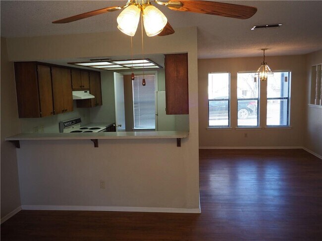 Building Photo - 1813 Rawhide Dr