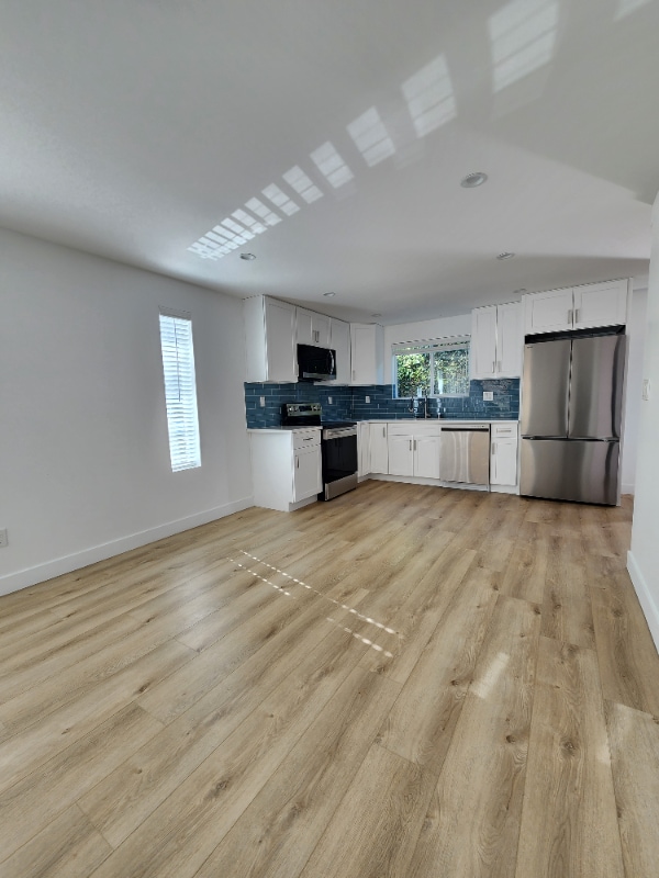 Photo - 2407 Abbot Kinney Blvd Apartment