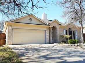 Building Photo - 3848 Kirby Dr