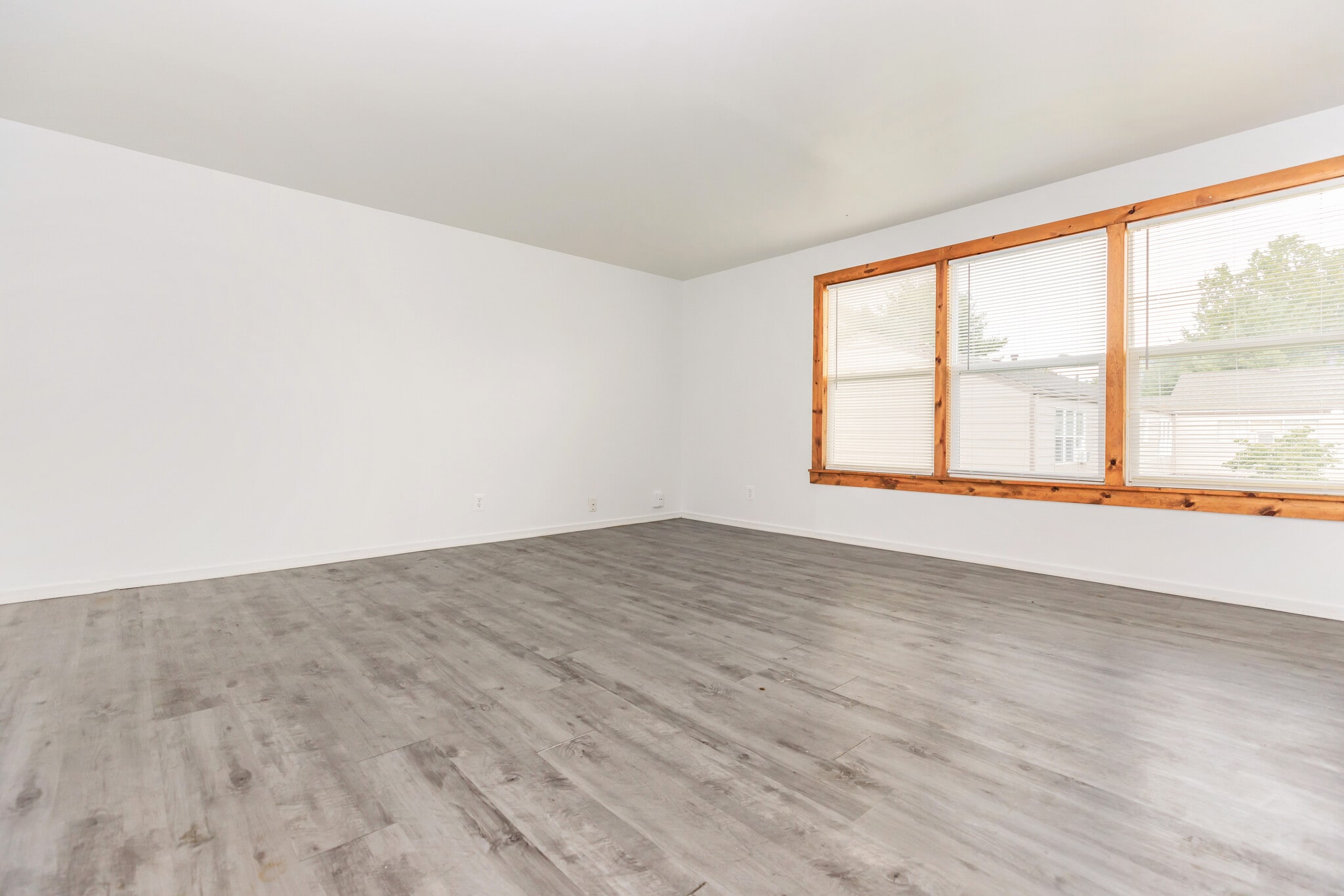 Premier Garden Apartments – photo 5