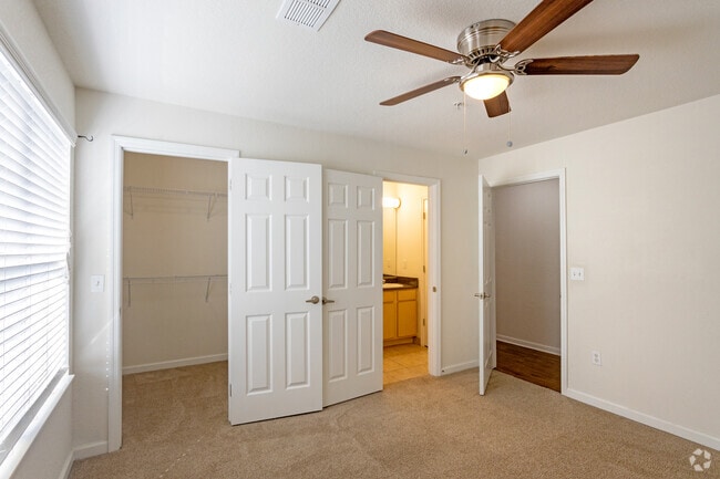 2HAB, 2BA-1149SF, Habitación 2 - Andrews Place Apartments