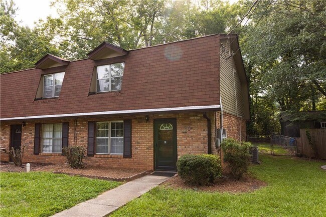 Building Photo - 296 Kimberly Way SW