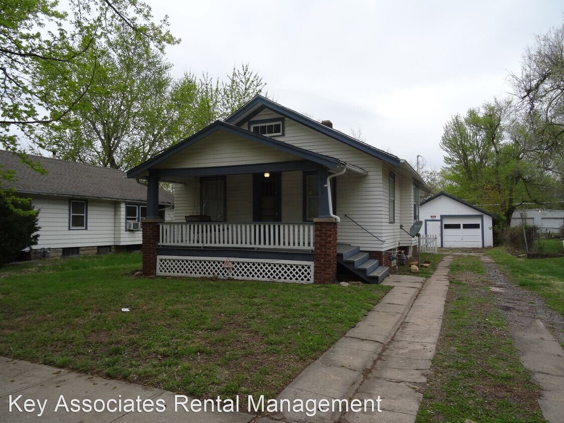 Primary Photo - 2 br, 1 bath House - 2808 SE Minnesota
