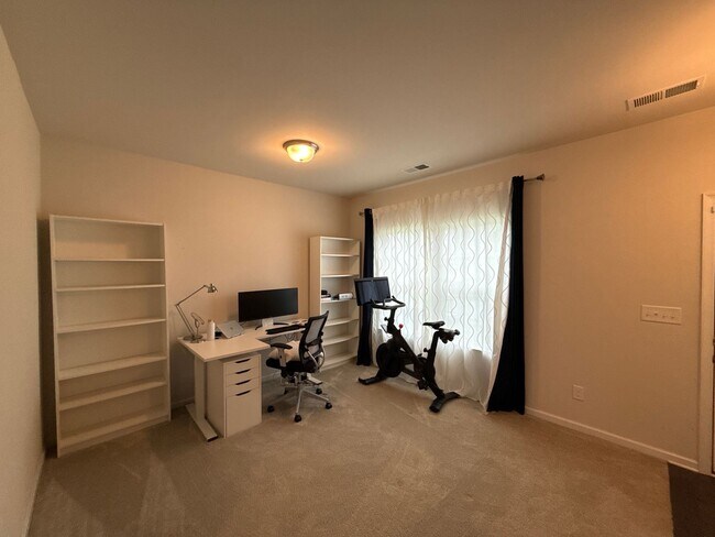 Foto del edificio - Coming Soon