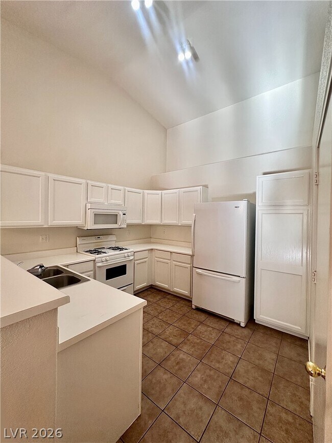 Foto del edificio - 2053 Turquoise Ridge St