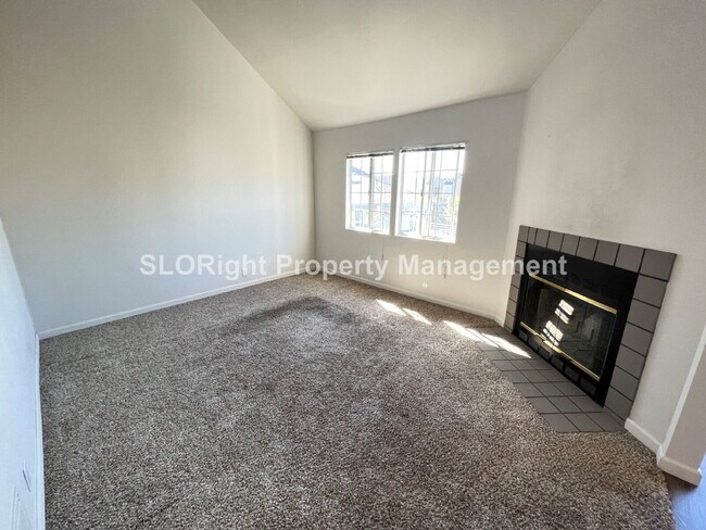 Foto del edificio - AVAILABLE AUGUST - Upstairs San Luis Obispo Condo - 2 Bedroom / 1 Bathroom