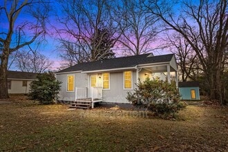 Building Photo - 125 Kentwood Ave