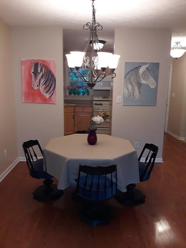 Foto del edificio - 3209 Colonial Dr