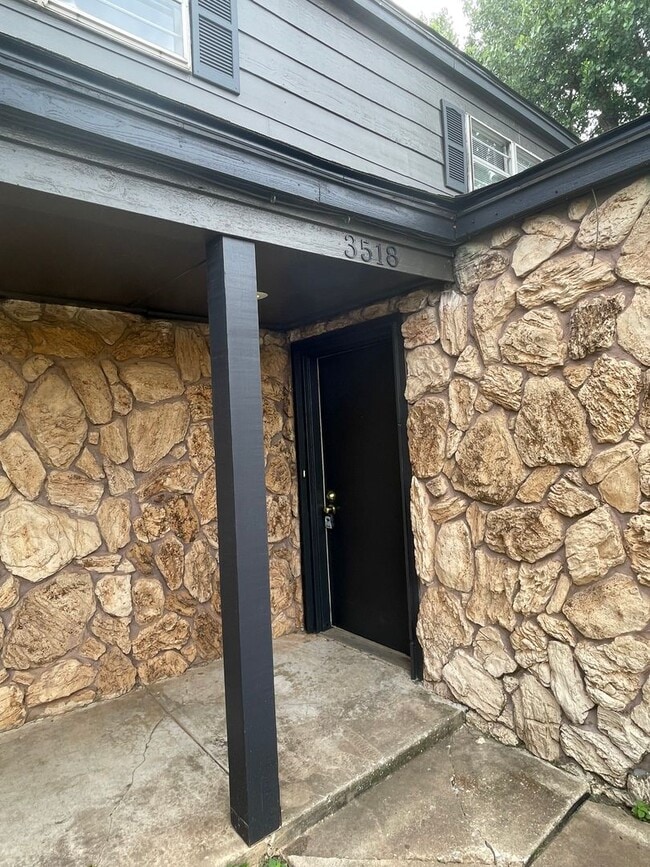 Building Photo - 3516 Wynn Cir