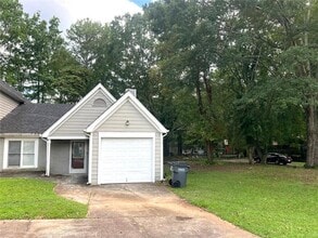 Building Photo - 8114 Woodlake Dr