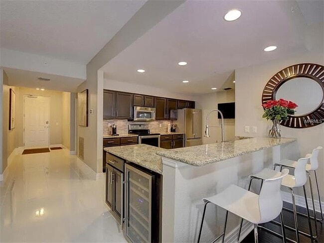 Building Photo - 1108 N Franklin St