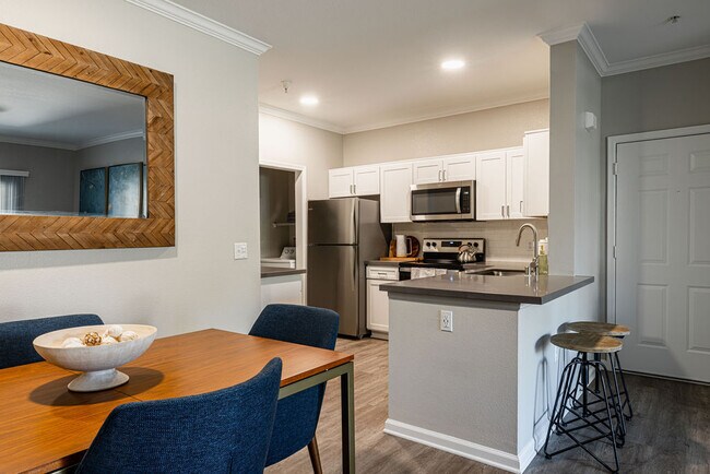 Apartamentos Canyon Park — foto de la comunidad - Canyon Park