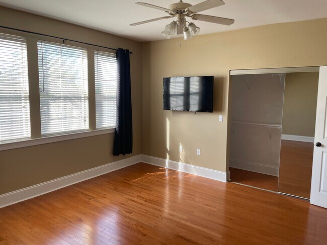 Bedroom 1 - 415 Saint Francis St