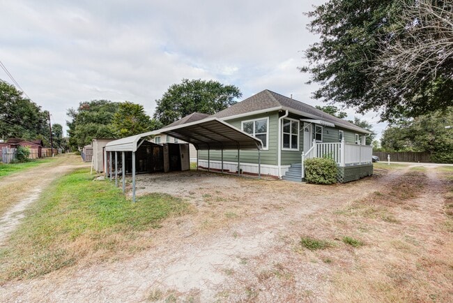 Building Photo - 1206 Grunwald Heights Blvd