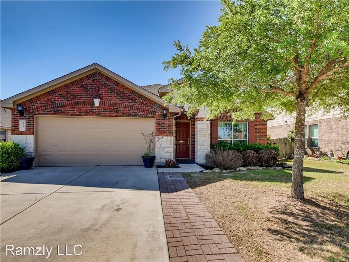 2341 Garlic Creek Dr, Buda, TX 78610 House Rental in Buda, TX