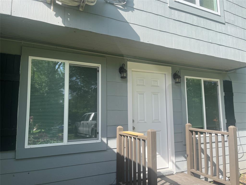 Foto principal - 5404 Pease St