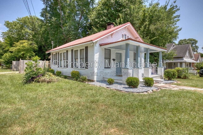 Building Photo - 3120 Pierpont Ave