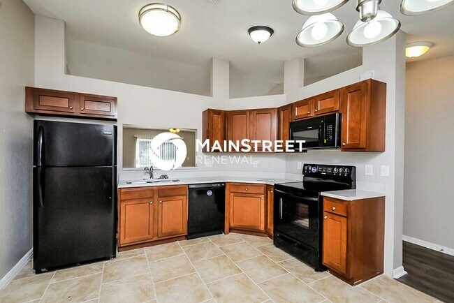 Building Photo - 3 Bedroom Pet-Friendly Home in Winter Haven, FL with Main Street Renewal