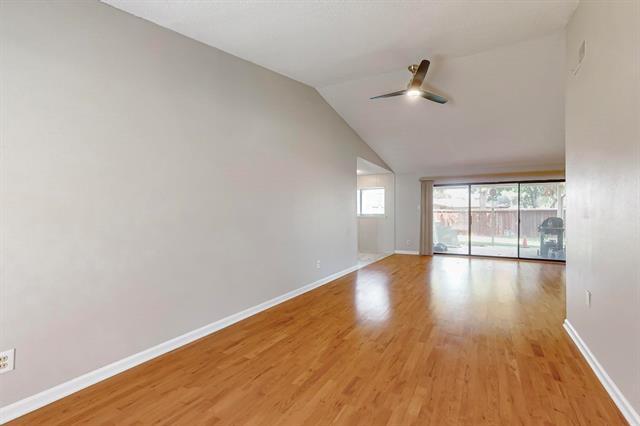 Building Photo - 102 Mariana Dr