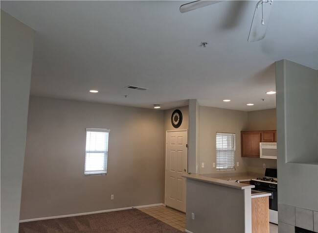 Foto del edificio - Murrieta Condo with 1 Bedroom + Office/Den...
