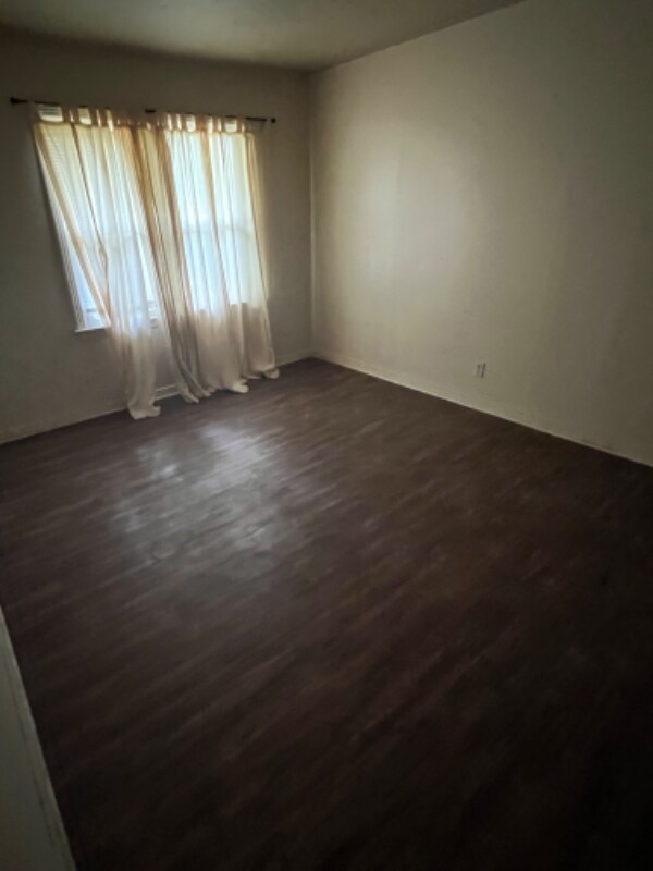 Foto del edificio - 2023 W 13th St