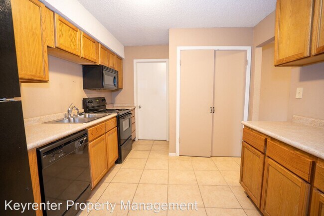 Building Photo - 3 br, 2 bath House - 6521 E 50th St