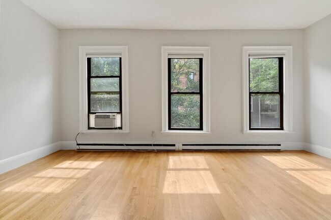 Foto del edificio - 182 W Brookline St