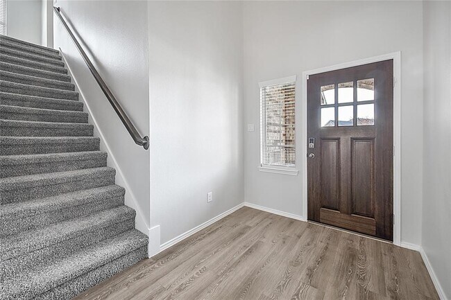 Foto del edificio - 9295 Inland Leather Ln