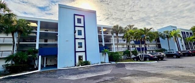 Foto del edificio - 6000 NW 2nd Ave