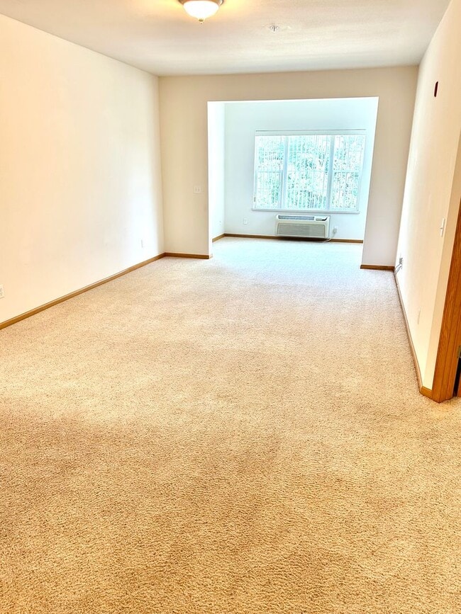 Interior Photo - Manchester Place Apartments