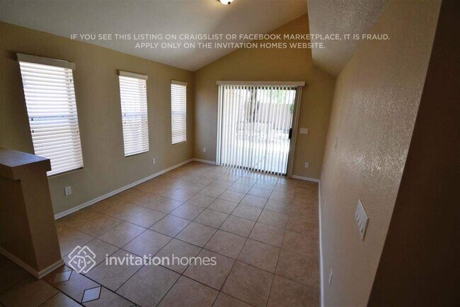 Foto del edificio - 10465 E Azalea Ave