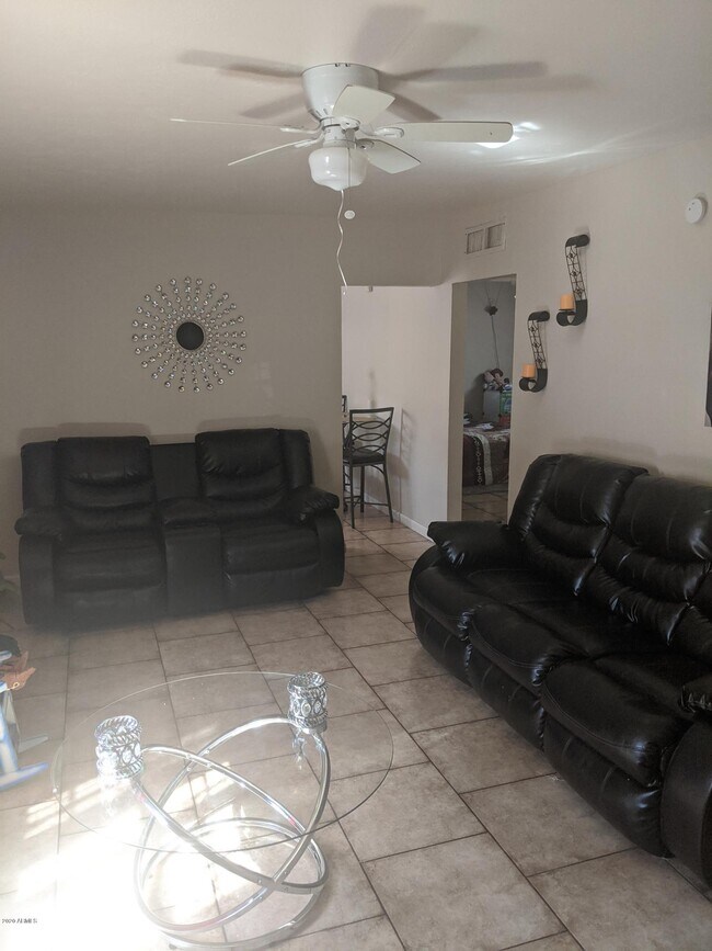 Foto del edificio - 2020 N 26th Pl