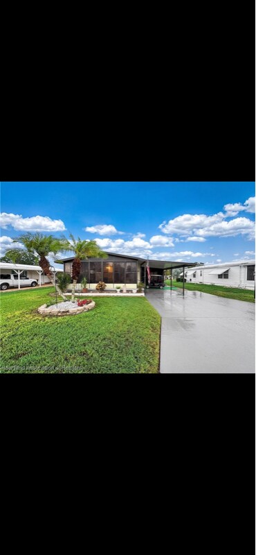 Foto del edificio - 32 Pinecrest St