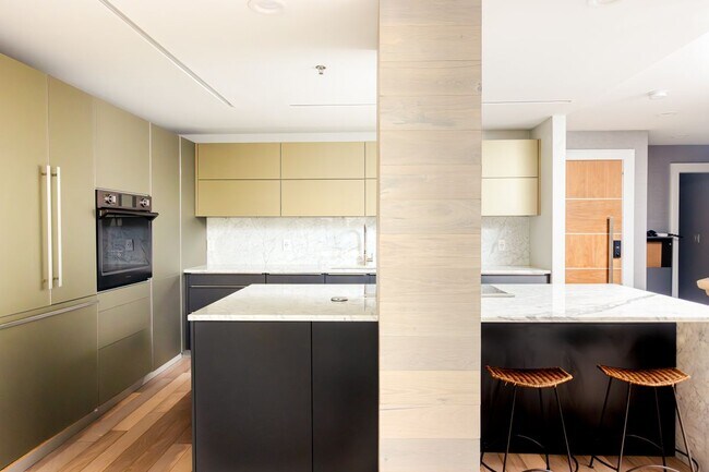 Foto del edificio - 1280 W Peachtree St NW