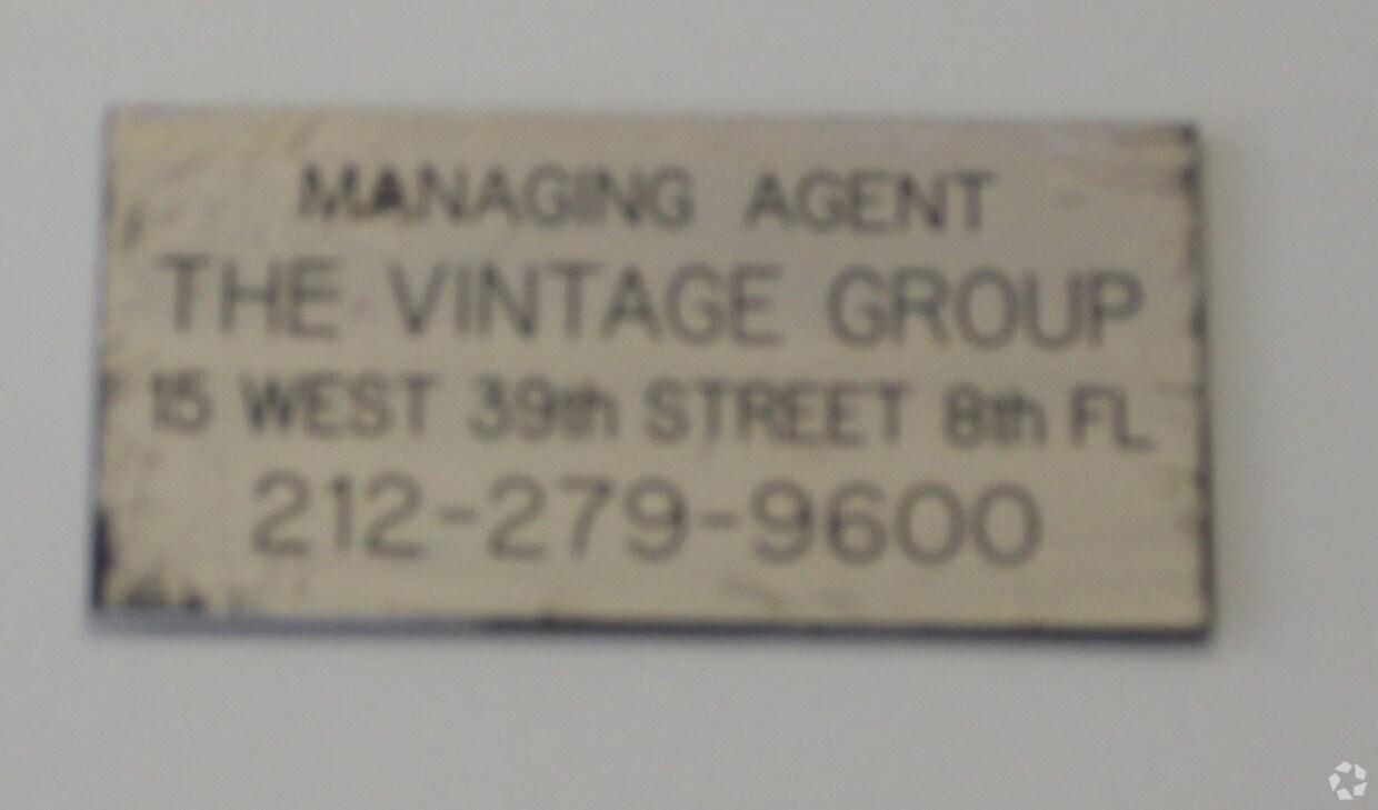 Building Photo - 348 E 66th St