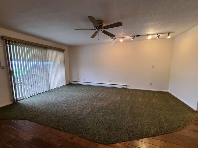 Building Photo - **NEW LOWER PRICE**  Two Bedroom Condo on Lake Michigan in Stevensville