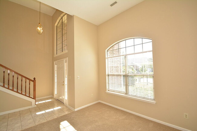 Foto del edificio - 10299 Lakeland Dr