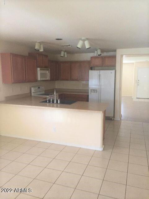 Building Photo - 11585 W Hackbarth Dr