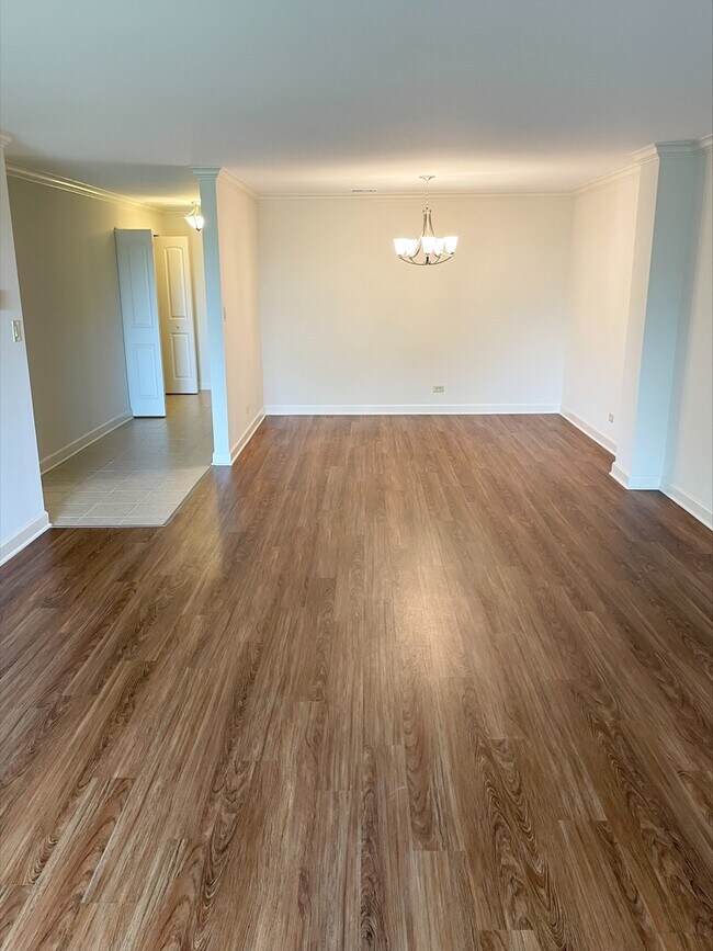 Foto del edificio - 1695 Lake Cook Rd