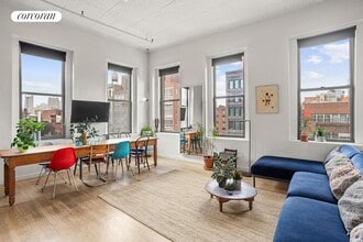 Building Photo - 215 Bowery