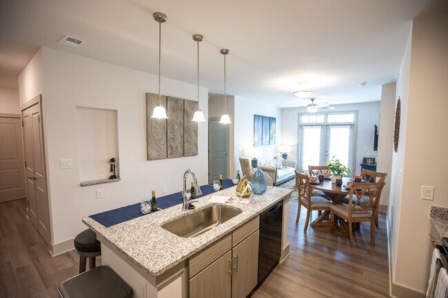 Building Photo - Berkmar Landing Apartments