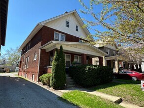 Building Photo - 273 Thurman Ave