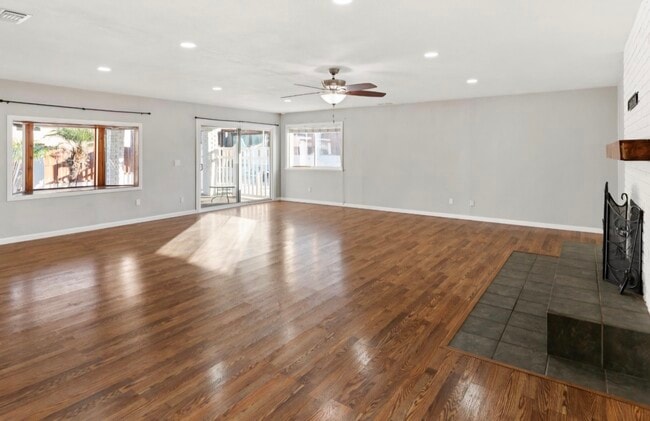 Foto del edificio - 13131 Chrissy Way